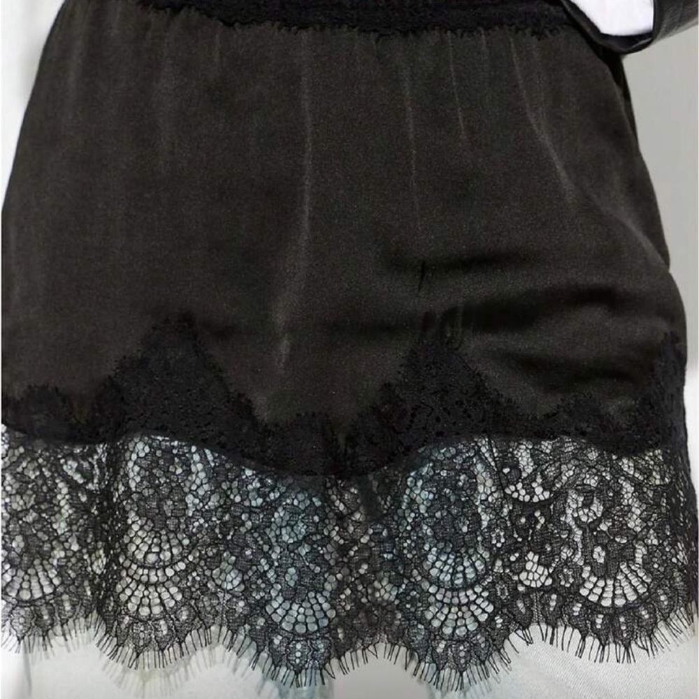 Black Lace-Trim Satin skirt